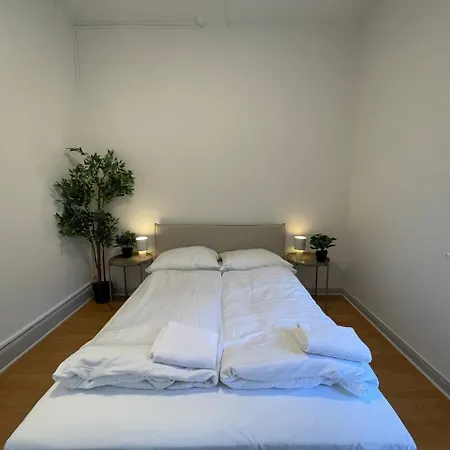Apartment Luxury 2 Bedroom *