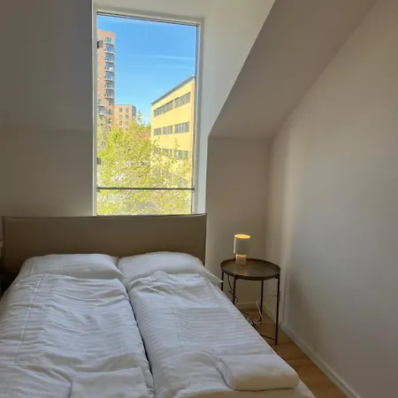 Apartment Luxury 2 Bedroom *