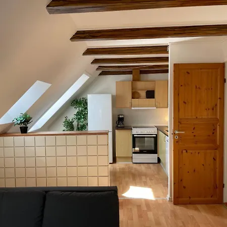 Luxury 2 Bedroom *